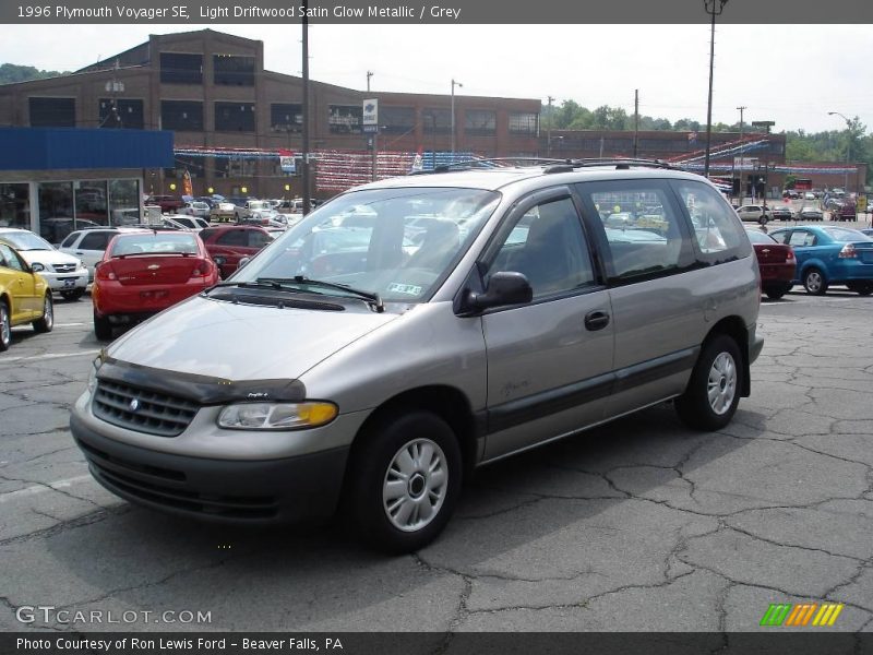 Light Driftwood Satin Glow Metallic / Grey 1996 Plymouth Voyager SE