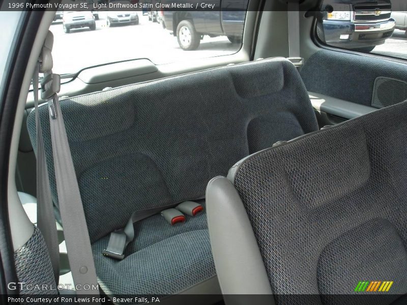 Light Driftwood Satin Glow Metallic / Grey 1996 Plymouth Voyager SE