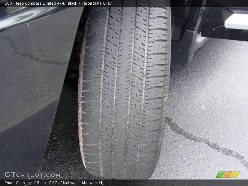 Black / Pastel Slate Gray 2007 Jeep Compass Limited 4x4