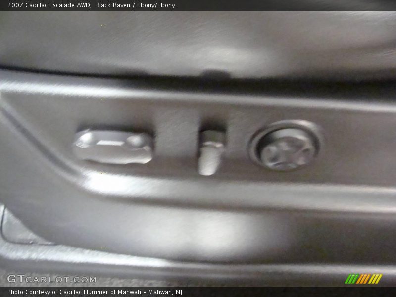 Black Raven / Ebony/Ebony 2007 Cadillac Escalade AWD