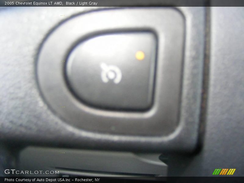 Black / Light Gray 2005 Chevrolet Equinox LT AWD