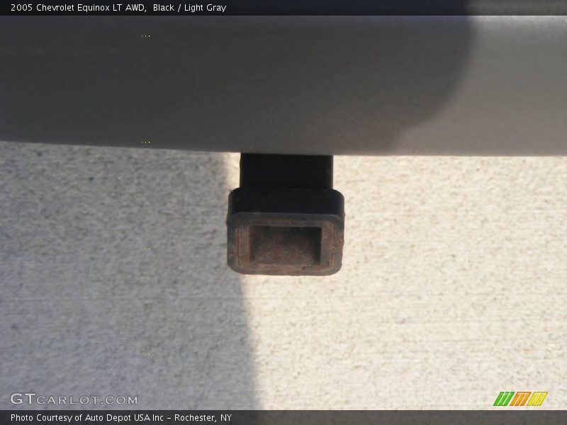 Black / Light Gray 2005 Chevrolet Equinox LT AWD