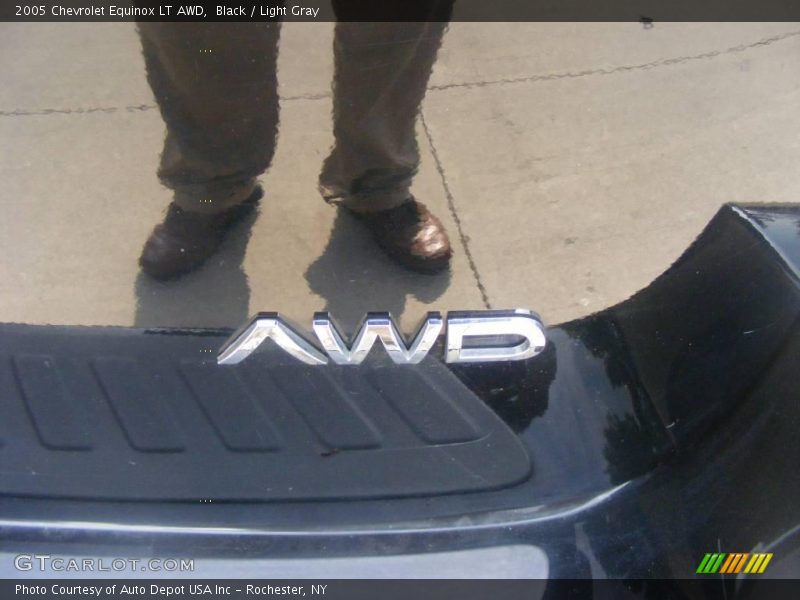 Black / Light Gray 2005 Chevrolet Equinox LT AWD