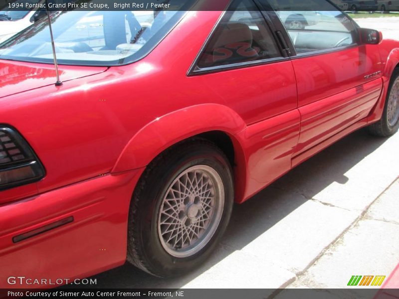 Bright Red / Pewter 1994 Pontiac Grand Prix SE Coupe
