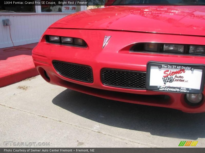 Bright Red / Pewter 1994 Pontiac Grand Prix SE Coupe