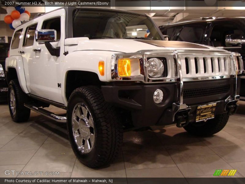 Birch White / Light Cashmere/Ebony 2007 Hummer H3 X