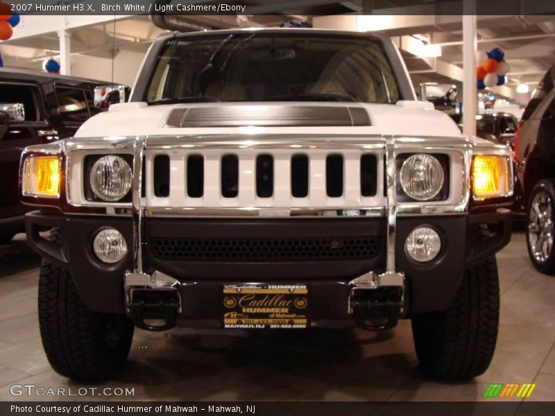 Birch White / Light Cashmere/Ebony 2007 Hummer H3 X
