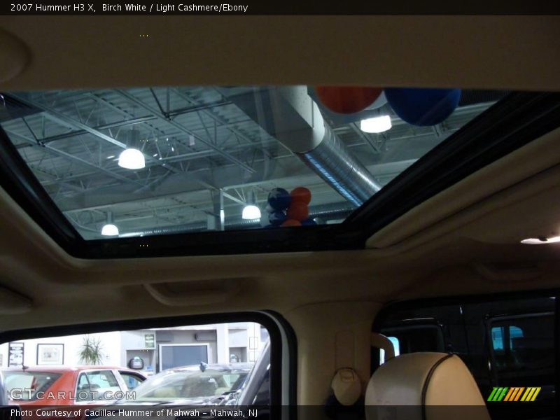 Birch White / Light Cashmere/Ebony 2007 Hummer H3 X