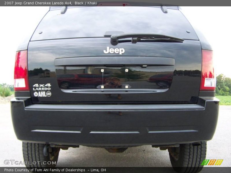 Black / Khaki 2007 Jeep Grand Cherokee Laredo 4x4