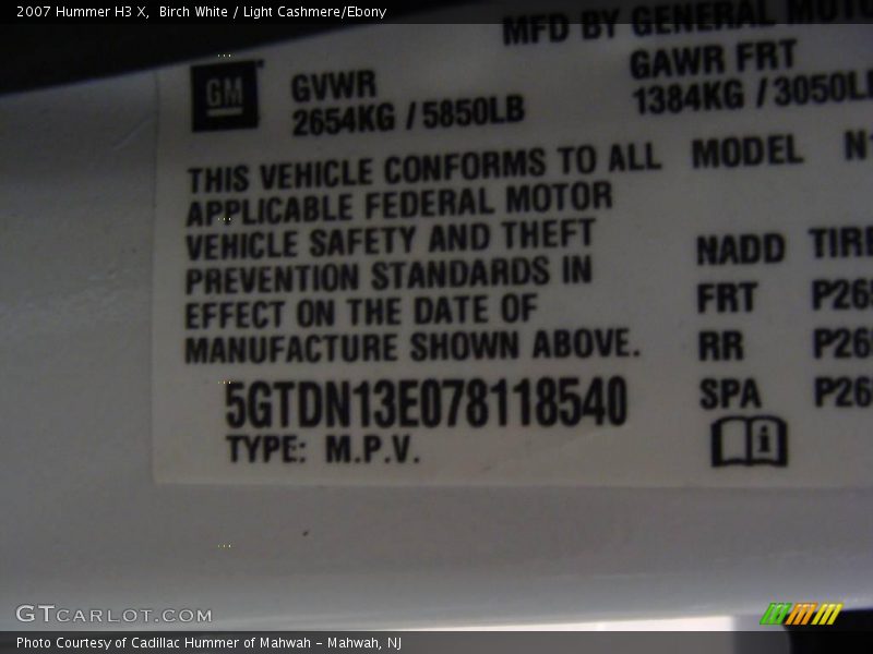 Birch White / Light Cashmere/Ebony 2007 Hummer H3 X