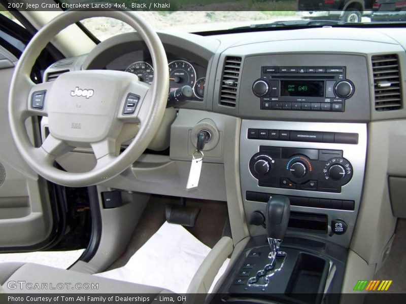 Black / Khaki 2007 Jeep Grand Cherokee Laredo 4x4