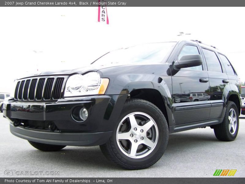 Black / Medium Slate Gray 2007 Jeep Grand Cherokee Laredo 4x4