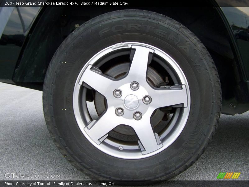 Black / Medium Slate Gray 2007 Jeep Grand Cherokee Laredo 4x4