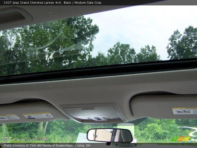 Black / Medium Slate Gray 2007 Jeep Grand Cherokee Laredo 4x4