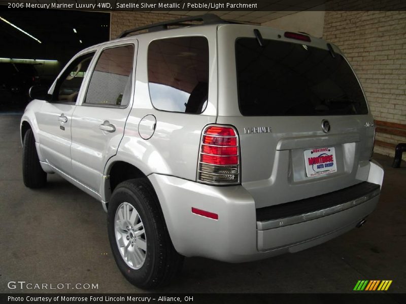 Satellite Silver Metallic / Pebble/Light Parchment 2006 Mercury Mariner Luxury 4WD