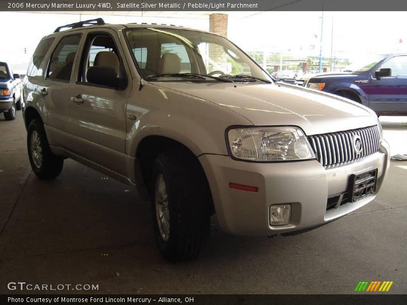 Satellite Silver Metallic / Pebble/Light Parchment 2006 Mercury Mariner Luxury 4WD