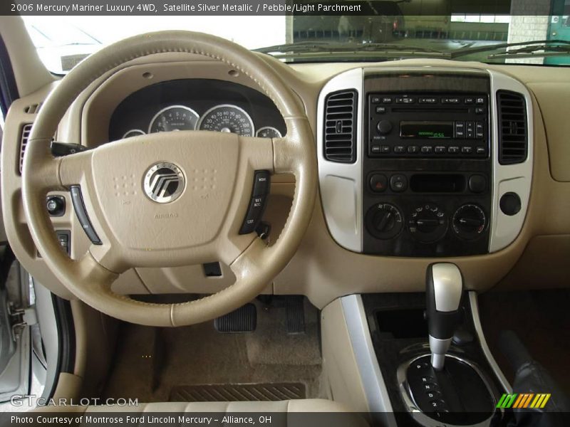 Satellite Silver Metallic / Pebble/Light Parchment 2006 Mercury Mariner Luxury 4WD