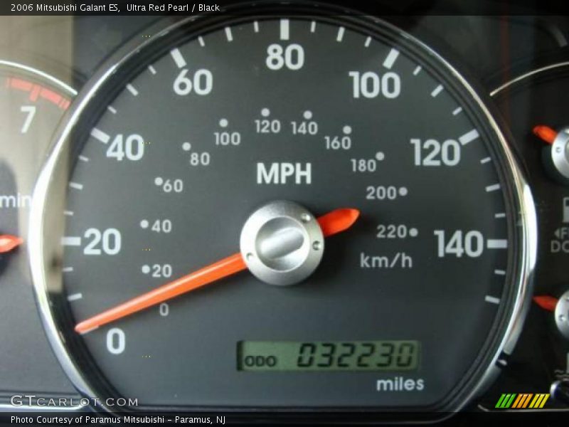 Ultra Red Pearl / Black 2006 Mitsubishi Galant ES