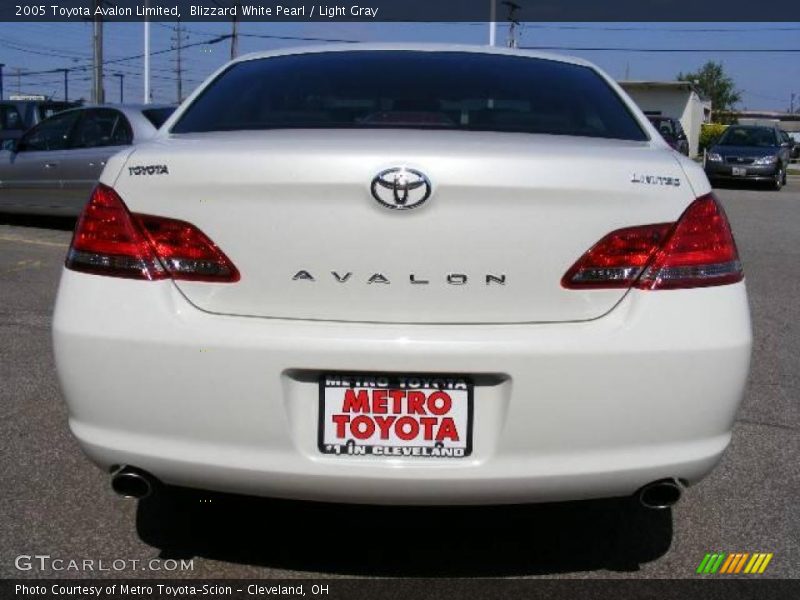 Blizzard White Pearl / Light Gray 2005 Toyota Avalon Limited