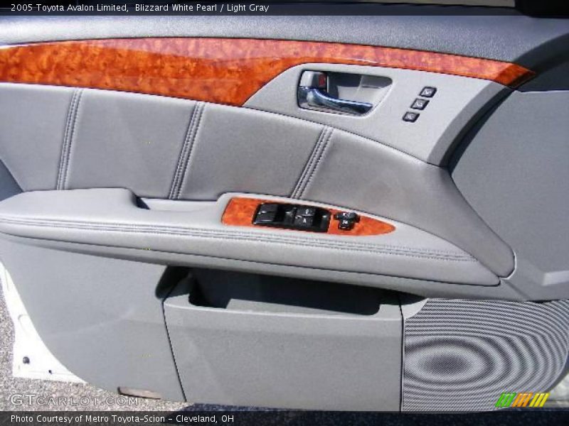 Blizzard White Pearl / Light Gray 2005 Toyota Avalon Limited