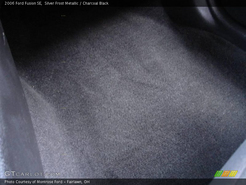 Silver Frost Metallic / Charcoal Black 2006 Ford Fusion SE
