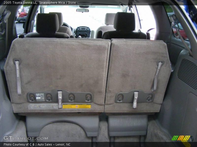 Stratosphere Mica / Stone 2005 Toyota Sienna LE