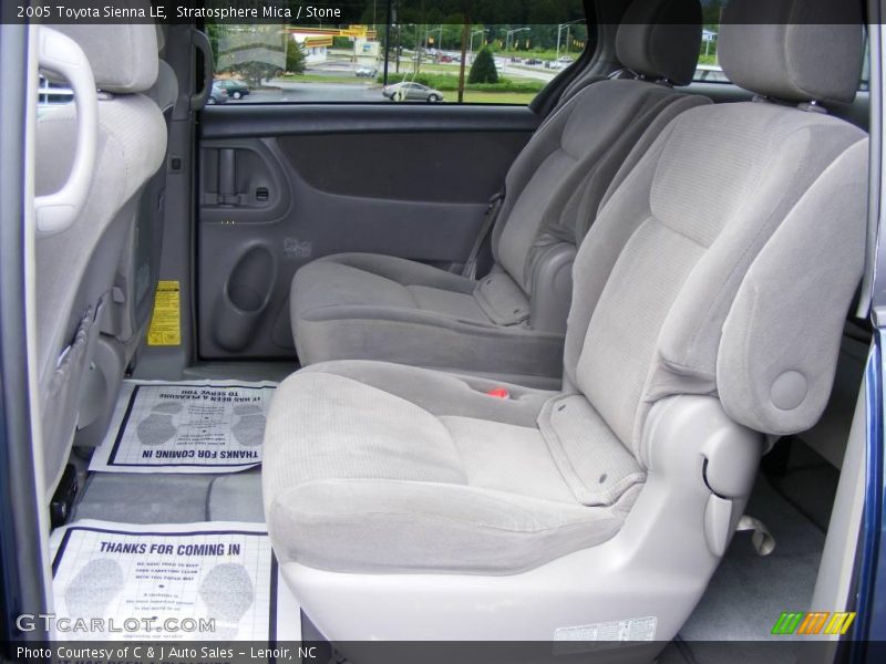 Stratosphere Mica / Stone 2005 Toyota Sienna LE