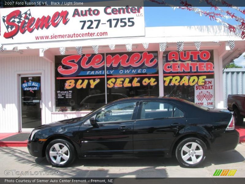 Black / Light Stone 2007 Ford Fusion SE V6