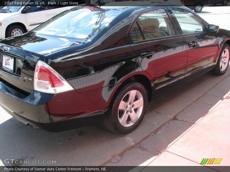 Black / Light Stone 2007 Ford Fusion SE V6