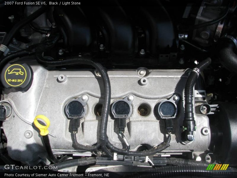 Black / Light Stone 2007 Ford Fusion SE V6