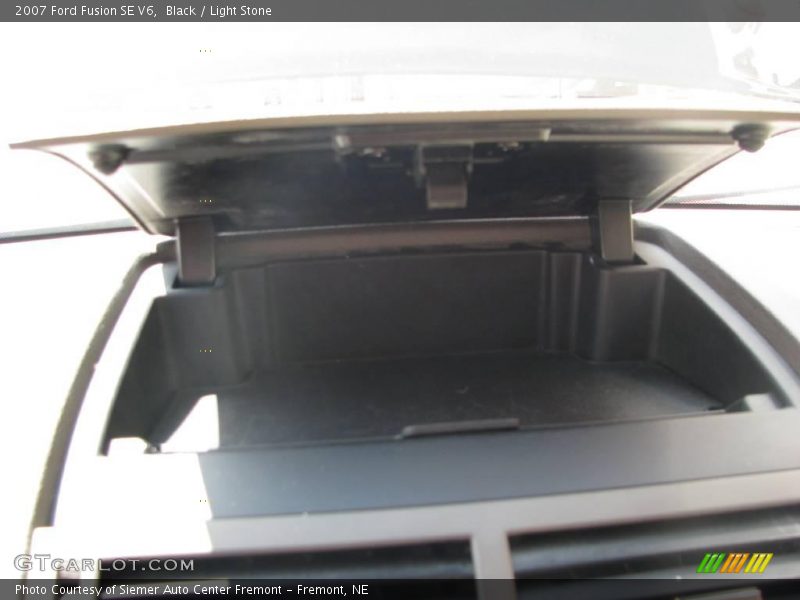 Black / Light Stone 2007 Ford Fusion SE V6