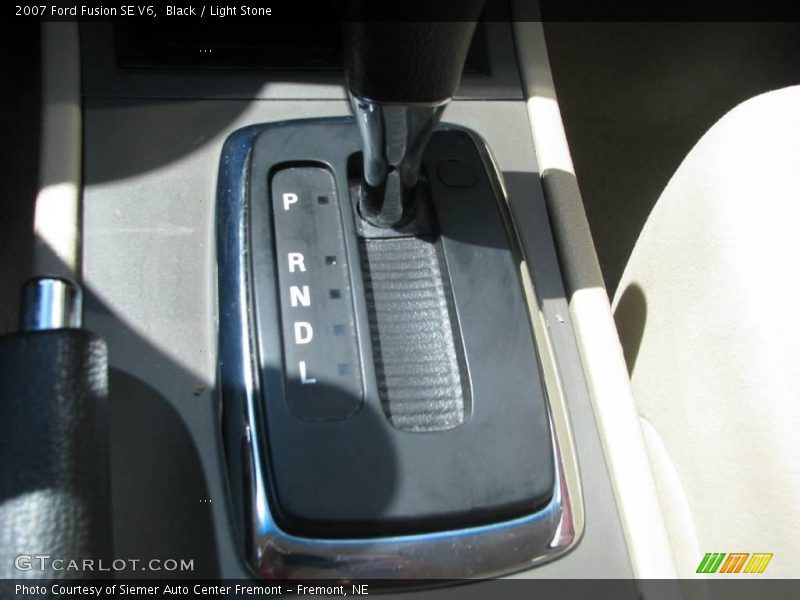 Black / Light Stone 2007 Ford Fusion SE V6