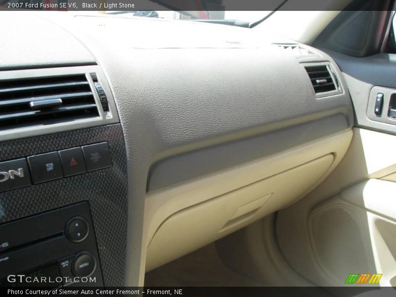 Black / Light Stone 2007 Ford Fusion SE V6