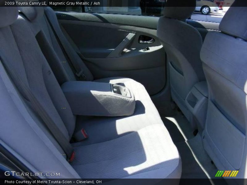 Magnetic Gray Metallic / Ash 2009 Toyota Camry LE