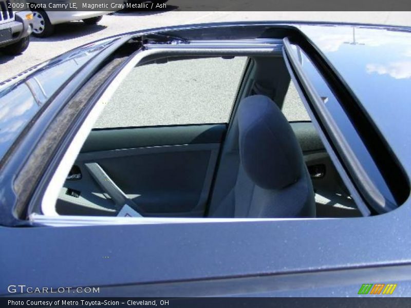 Magnetic Gray Metallic / Ash 2009 Toyota Camry LE