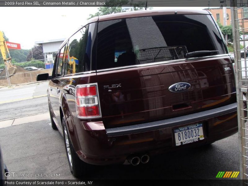 Cinnamon Metallic / Charcoal Black 2009 Ford Flex SEL