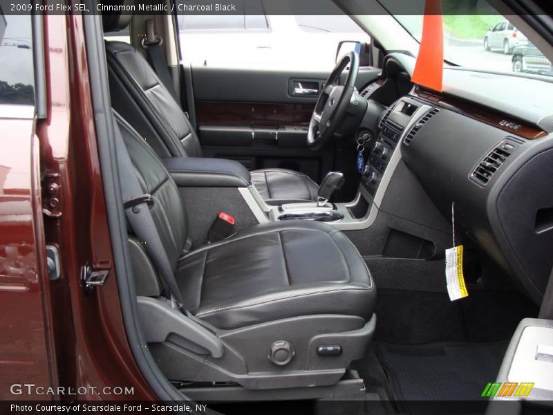 Cinnamon Metallic / Charcoal Black 2009 Ford Flex SEL