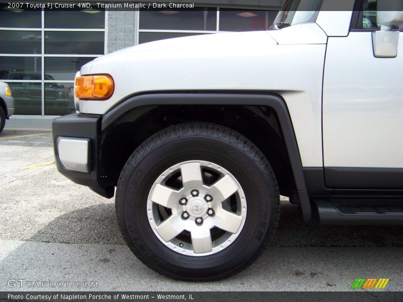 Titanium Metallic / Dark Charcoal 2007 Toyota FJ Cruiser 4WD