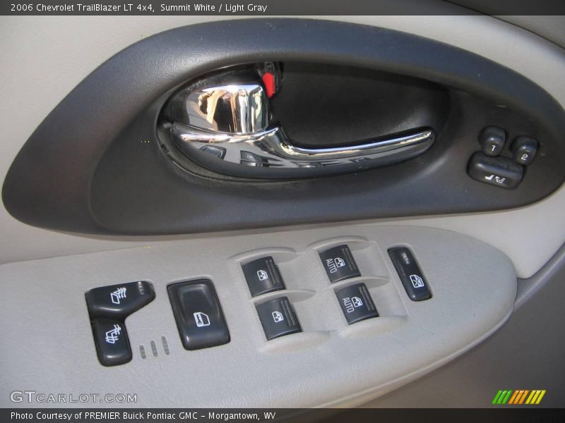 Summit White / Light Gray 2006 Chevrolet TrailBlazer LT 4x4