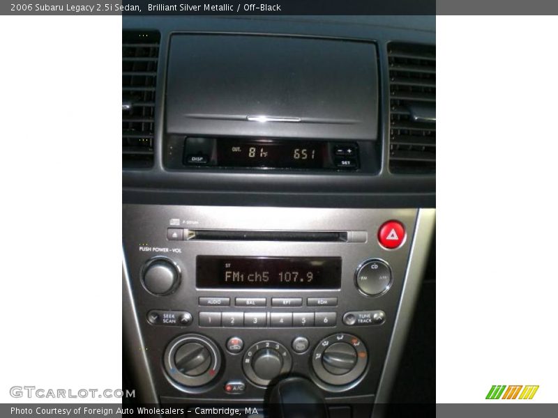 Brilliant Silver Metallic / Off-Black 2006 Subaru Legacy 2.5i Sedan