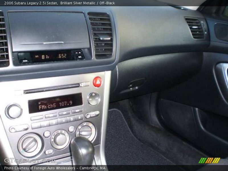 Brilliant Silver Metallic / Off-Black 2006 Subaru Legacy 2.5i Sedan