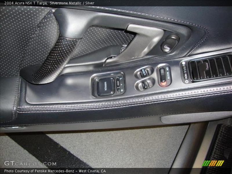 Controls of 2004 NSX T Targa