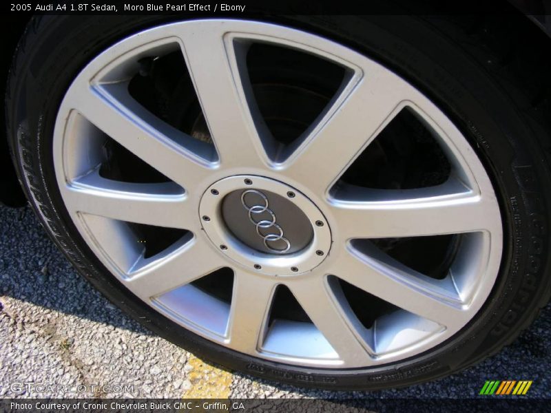 Moro Blue Pearl Effect / Ebony 2005 Audi A4 1.8T Sedan