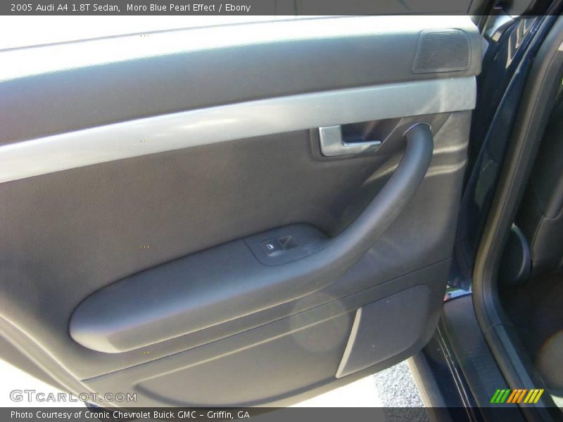 Moro Blue Pearl Effect / Ebony 2005 Audi A4 1.8T Sedan
