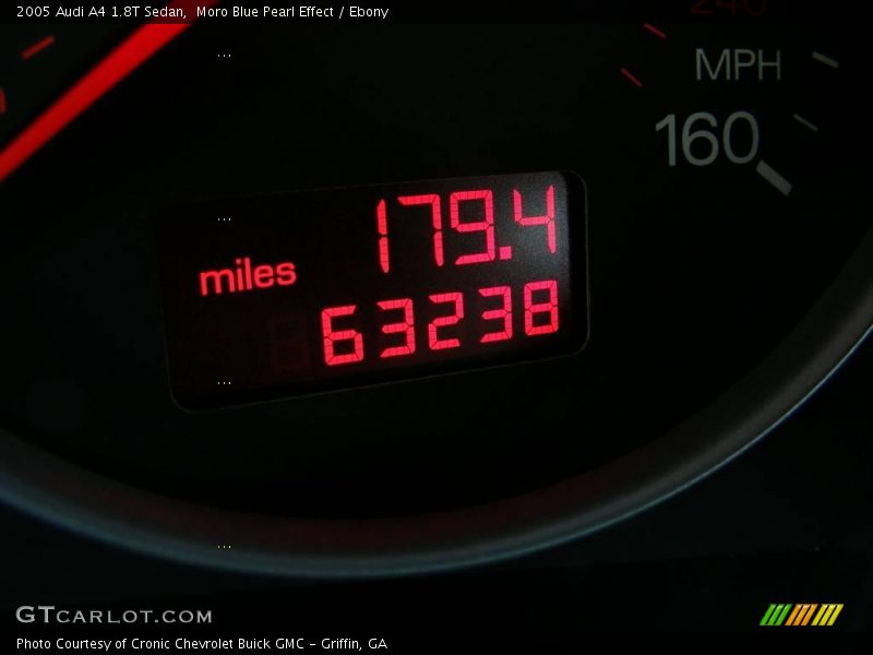 Moro Blue Pearl Effect / Ebony 2005 Audi A4 1.8T Sedan