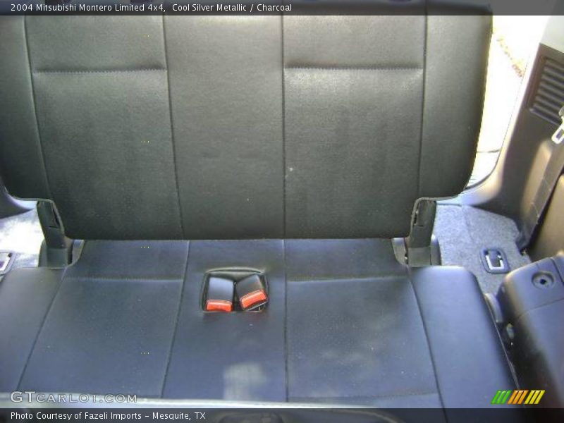Cool Silver Metallic / Charcoal 2004 Mitsubishi Montero Limited 4x4