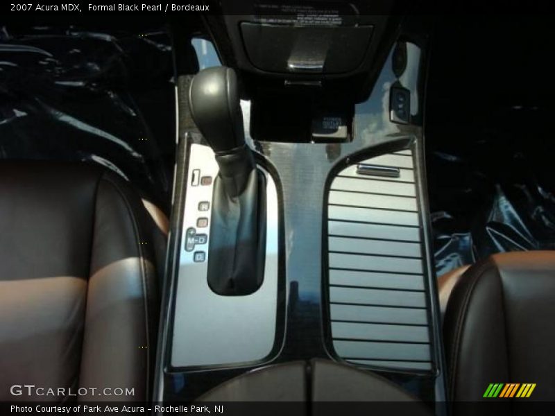 Formal Black Pearl / Bordeaux 2007 Acura MDX