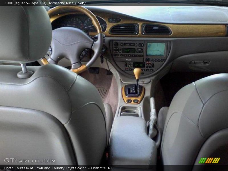 Anthracite Mica / Ivory 2000 Jaguar S-Type 4.0