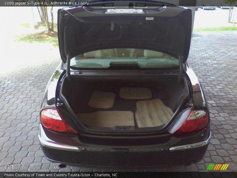 Anthracite Mica / Ivory 2000 Jaguar S-Type 4.0