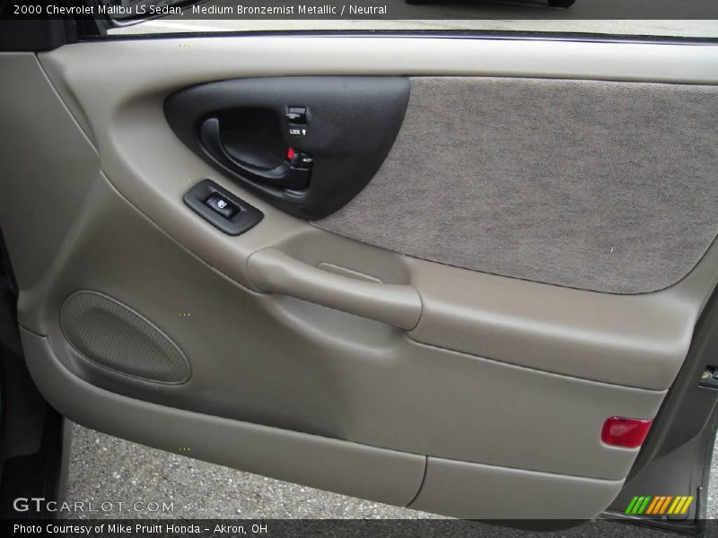 Medium Bronzemist Metallic / Neutral 2000 Chevrolet Malibu LS Sedan